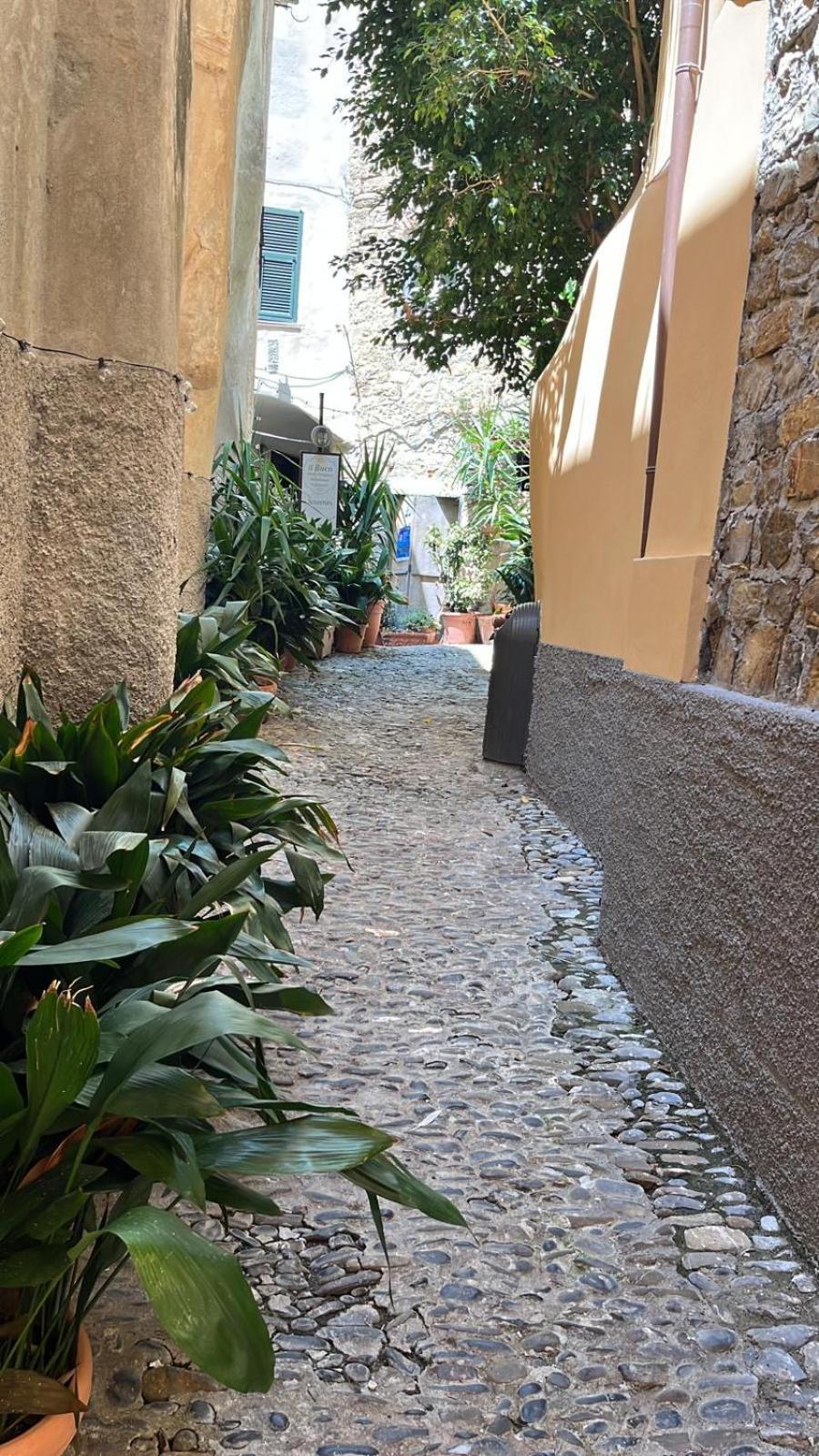 Bed and Breakfast La Finestra Sul Borgo Черво Екстер'єр фото